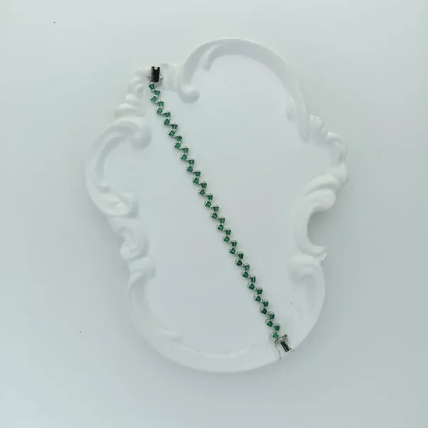 دستبند نقره جواهری طرح غنچه سبز 1